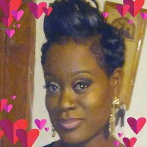 Meet your Posher, Ebony